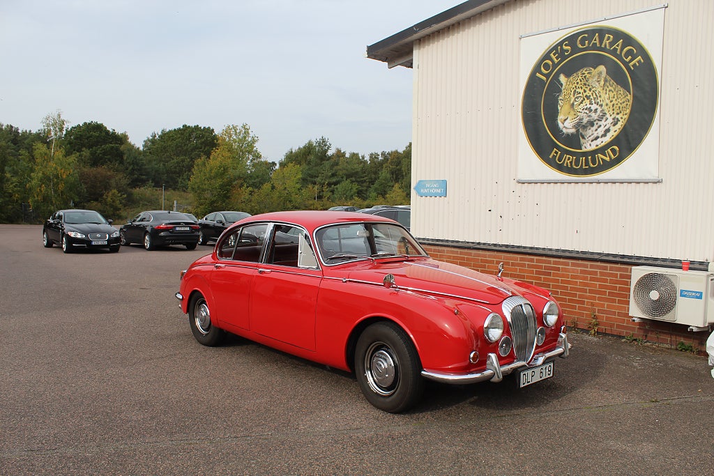 Jaguar Mark 2 Daimler V8 250, helt körklar, mkt trevlig bil!