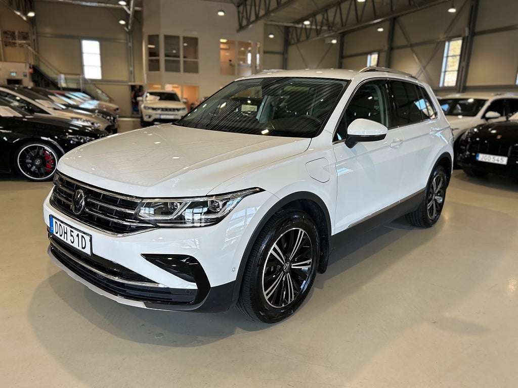 Volkswagen Tiguan eHybrid 1.4 TSI ACT Elegance 245hk / ErgoActive / Drag
