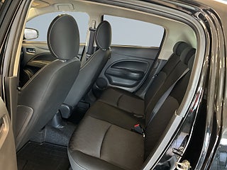 Mitsubishi Space Star 1.2 MIVEC Motorvärmare Kamkedja Farthållare S&V-däck