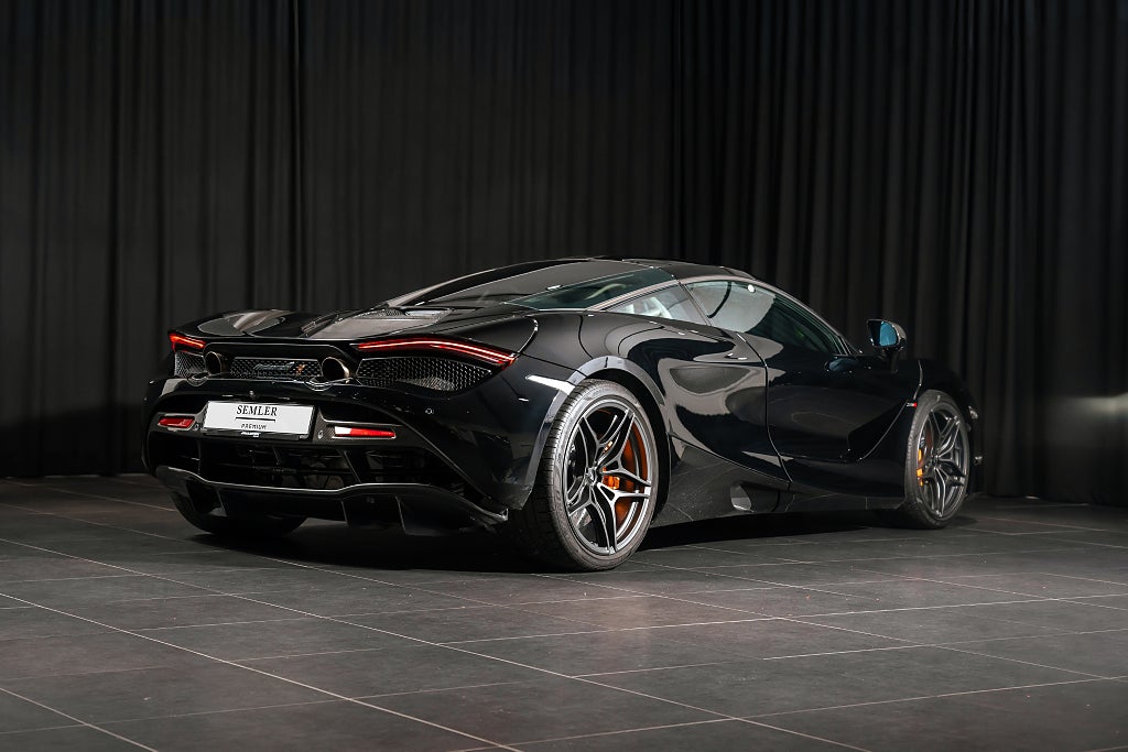 Gallery image 3 of 23