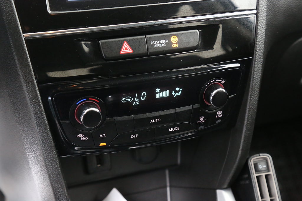 Suzuki Vitara 1,4 Boosterjet 140hk AllGrip S 4X4 Navi Motorv Dragkrok 2017
