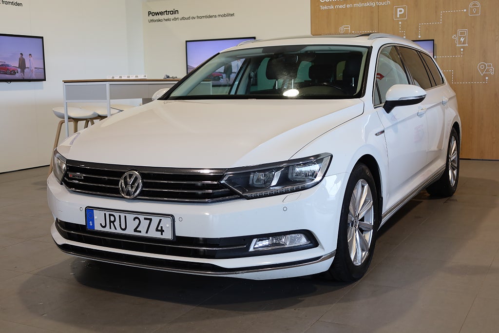 Volkswagen Passat Sportscombi 2.0 TDI AUT 4M Pano Drag Värmare Kamera 2016