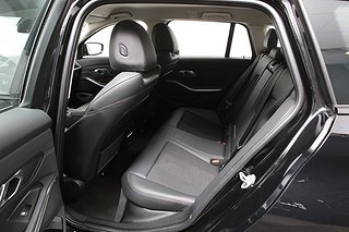 Kombi BMW 330e 22 av 26