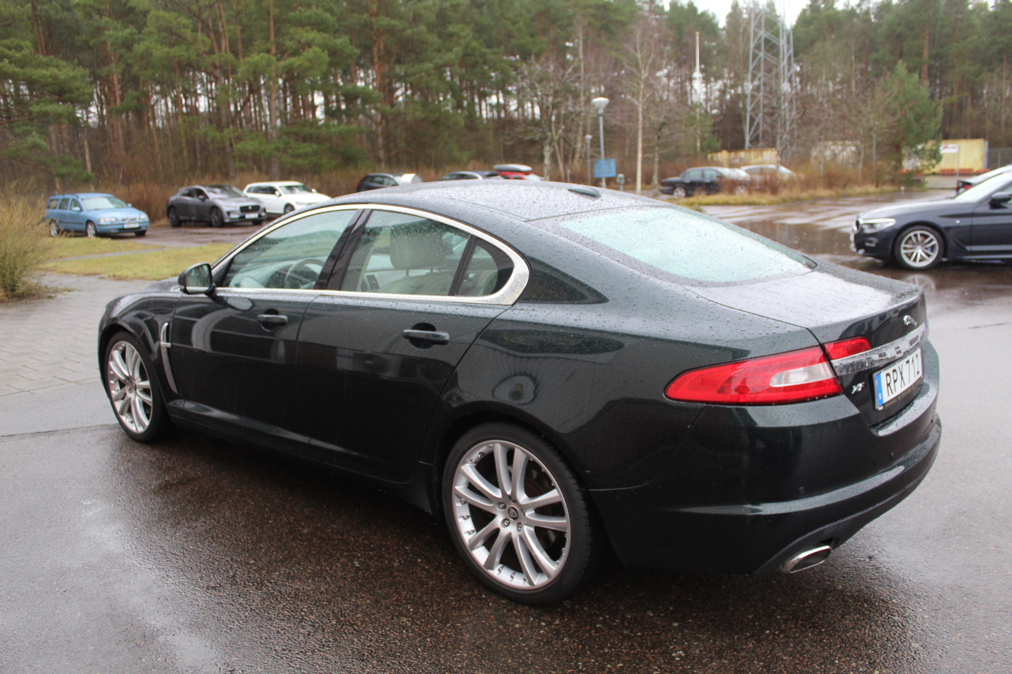 Jaguar XF 2011, kuva 5/40