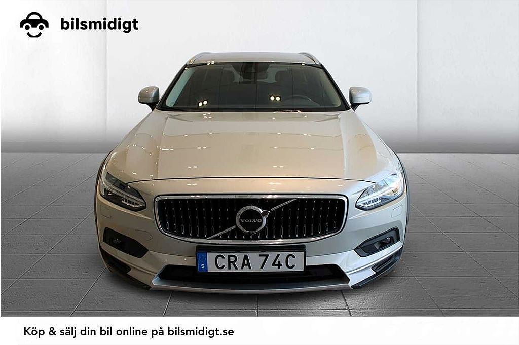 Volvo V90 Cross Country D4 AWD Momentum Navi Kamera Värmare Delläder MOMS