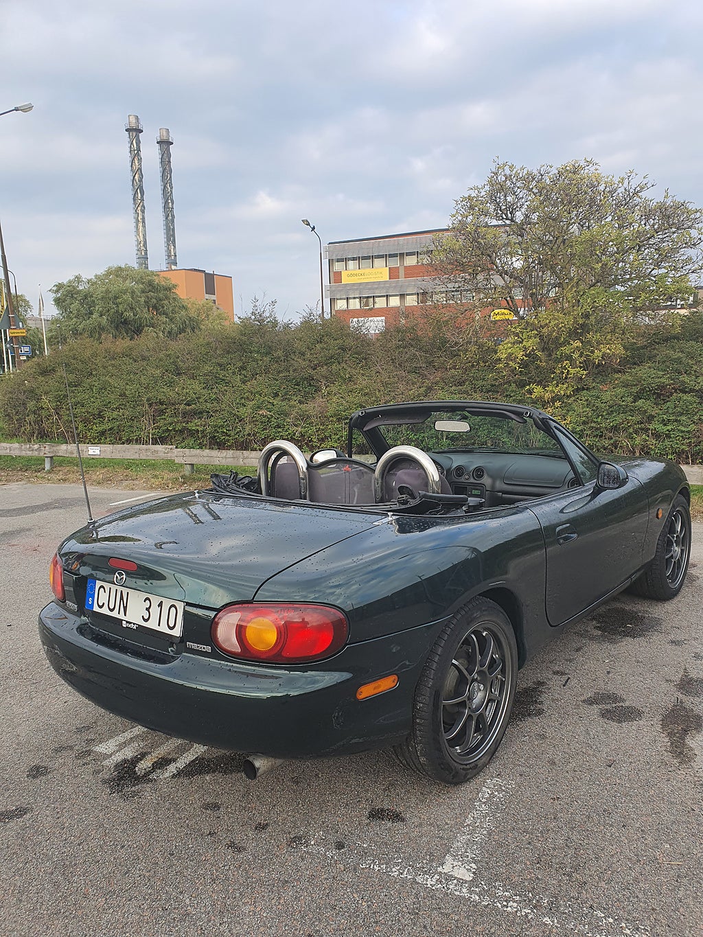 Mazda MX-5 1.6 110hk
