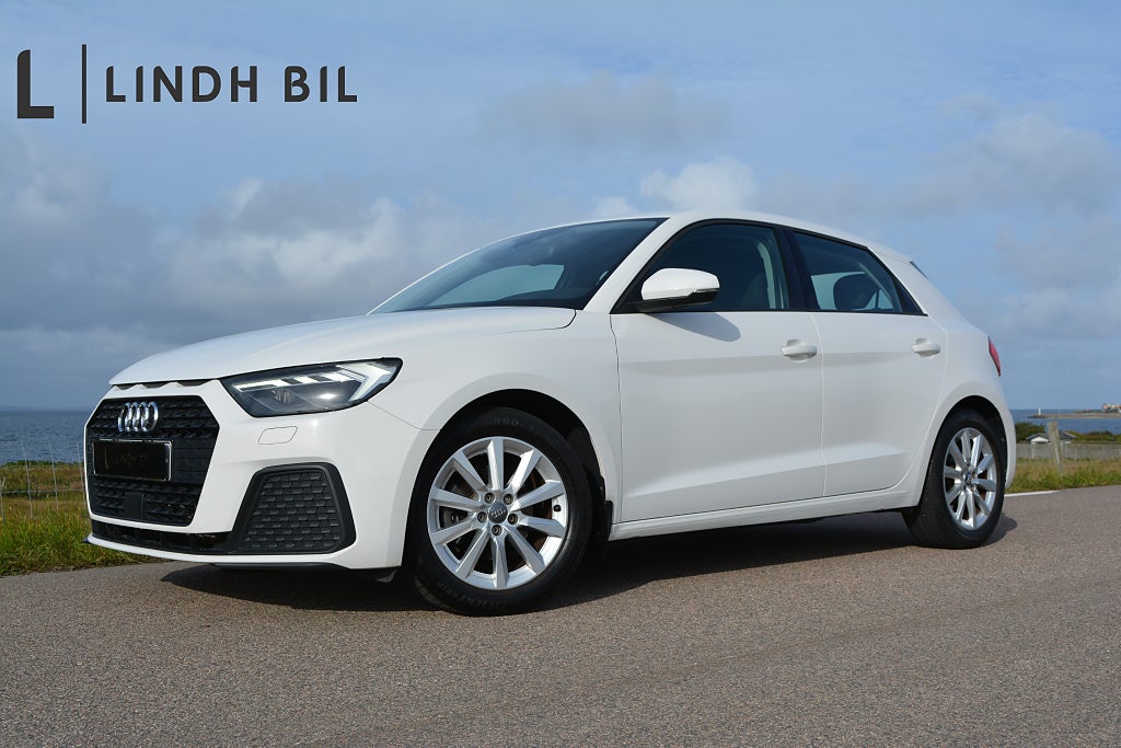 Audi A1 SPORTBACK 30TFSI 116HK 6VX PDC APPLE CAR PLAY 1 BRUKARE