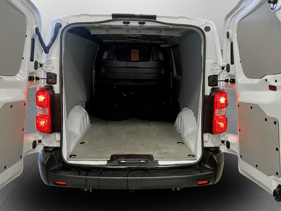 Bild på Citroën Jumpy Business Premium 2.0 BHDi 145hk Aut L3 B-KAMERA DRAG