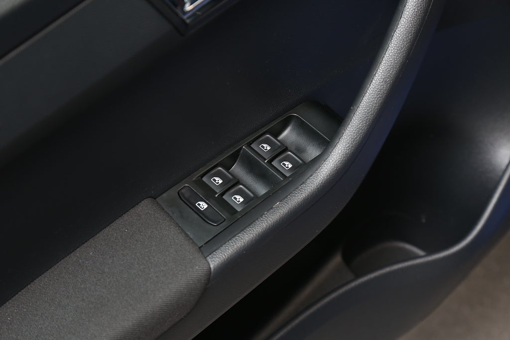 Skoda Fabia 1,0 TSI 95hk Style 5D Komfortpaket Colorconcept 2021