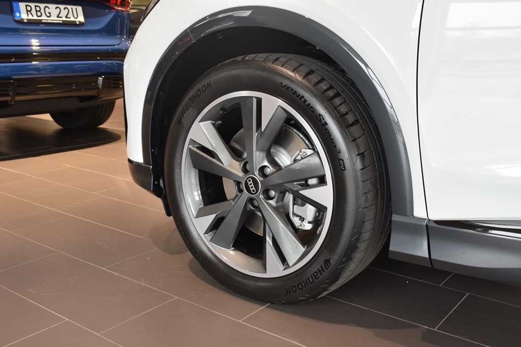 Audi Q4 e-tron 2025, bild 4/10