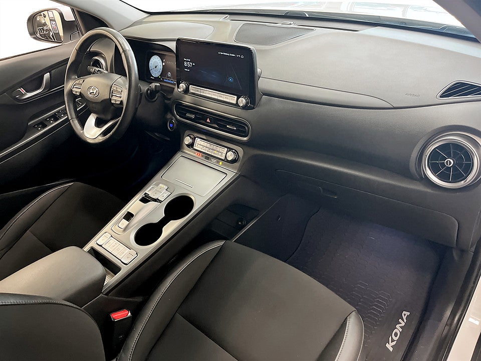 Bild på Hyundai Kona Essential 64kWh 204hk Aut KRELL B-KAMERA