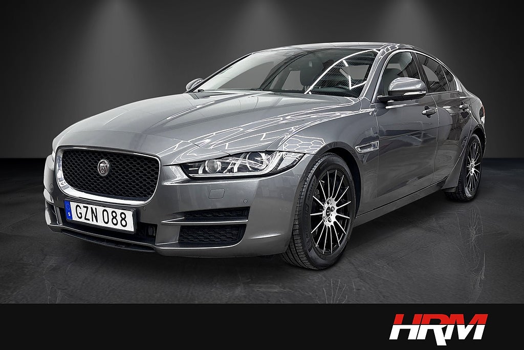 Jaguar XE 20d Aut 180k Navi Värmare