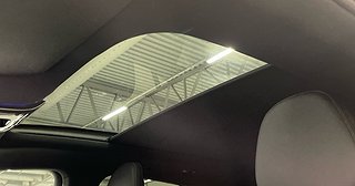 SUV Mercedes-Benz EQE 5 av 6