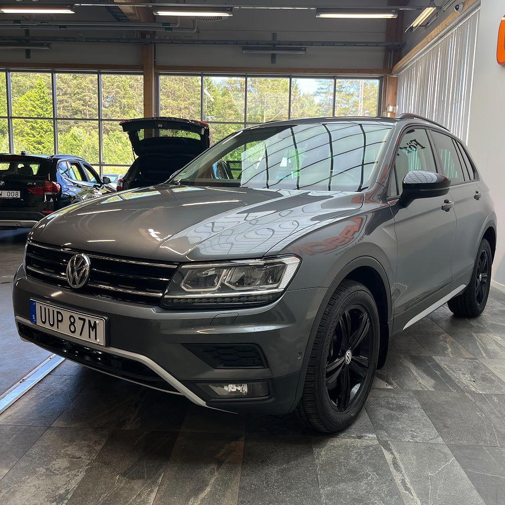Volkswagen Tiguan 2.0 TSI 4M Offroad Edition Cockpit Backkamera Värmare
