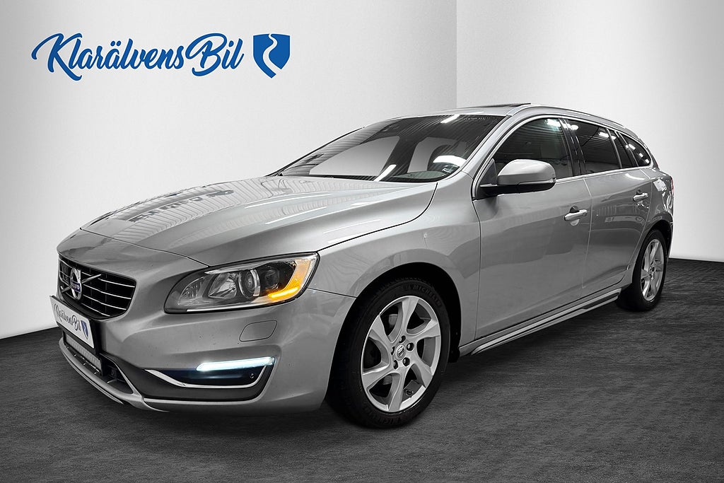 Volvo V60 D4 Summum Euro 6 (181hk) Taklucka Navi Backkamera VoC