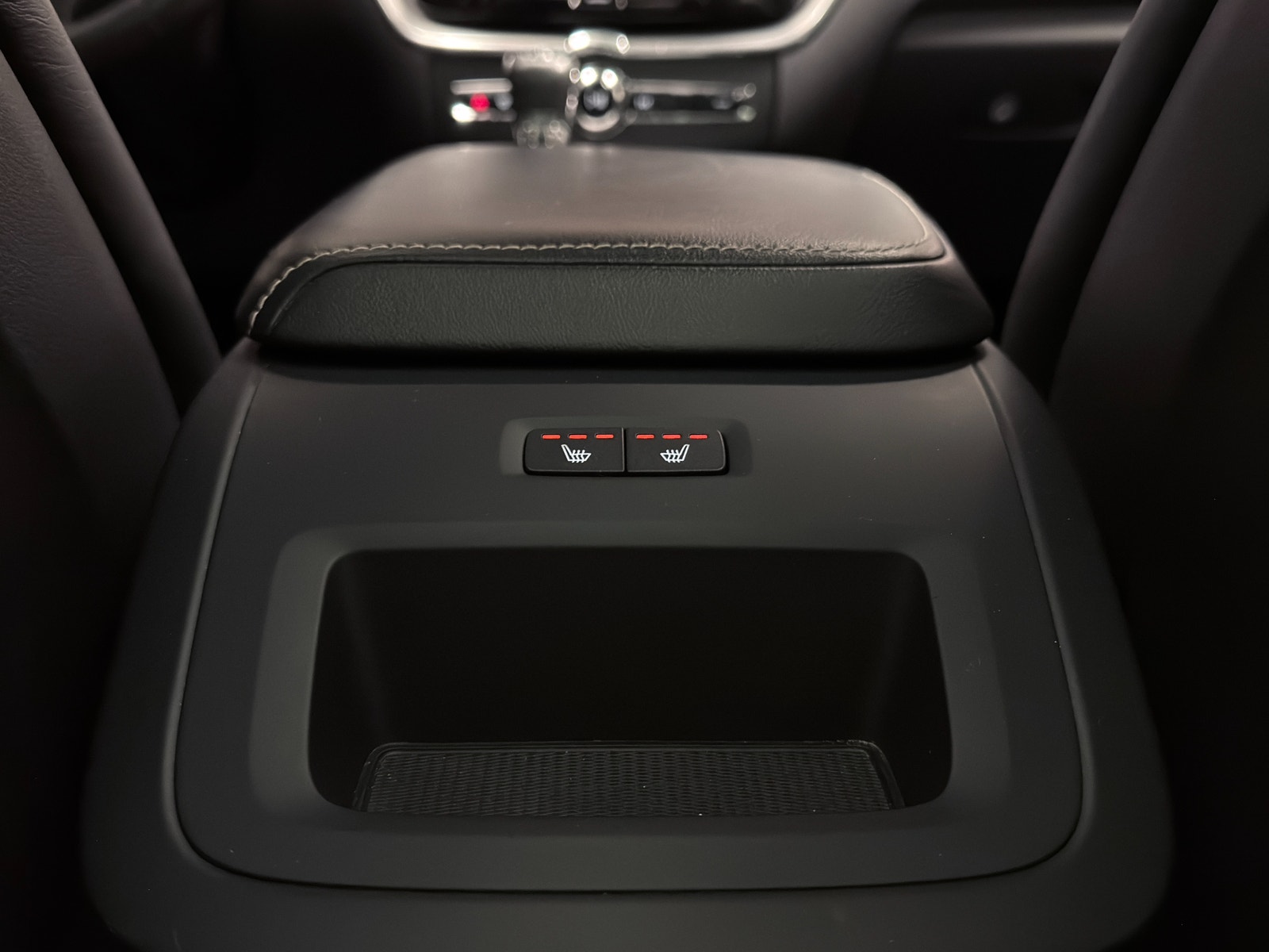 Volvo XC60 T5 AWD R-Design 254hk | Drag | Panorama | Klimatpaket 2018 - miniatyr 20