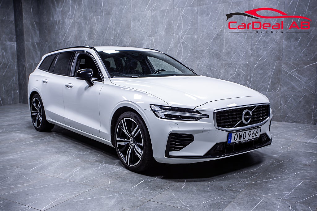 Volvo V60 Recharge T8 AWD R-Design Värmare Kamera BLIS Carplay