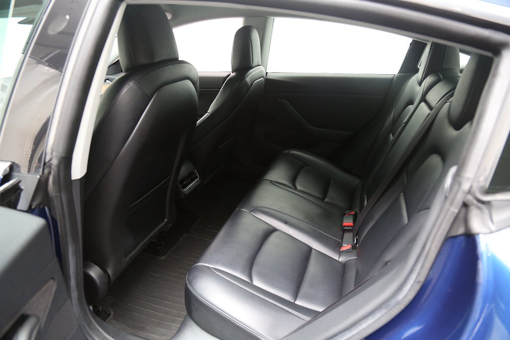 Tesla Model 3 Long Range AWD Panorama 2019