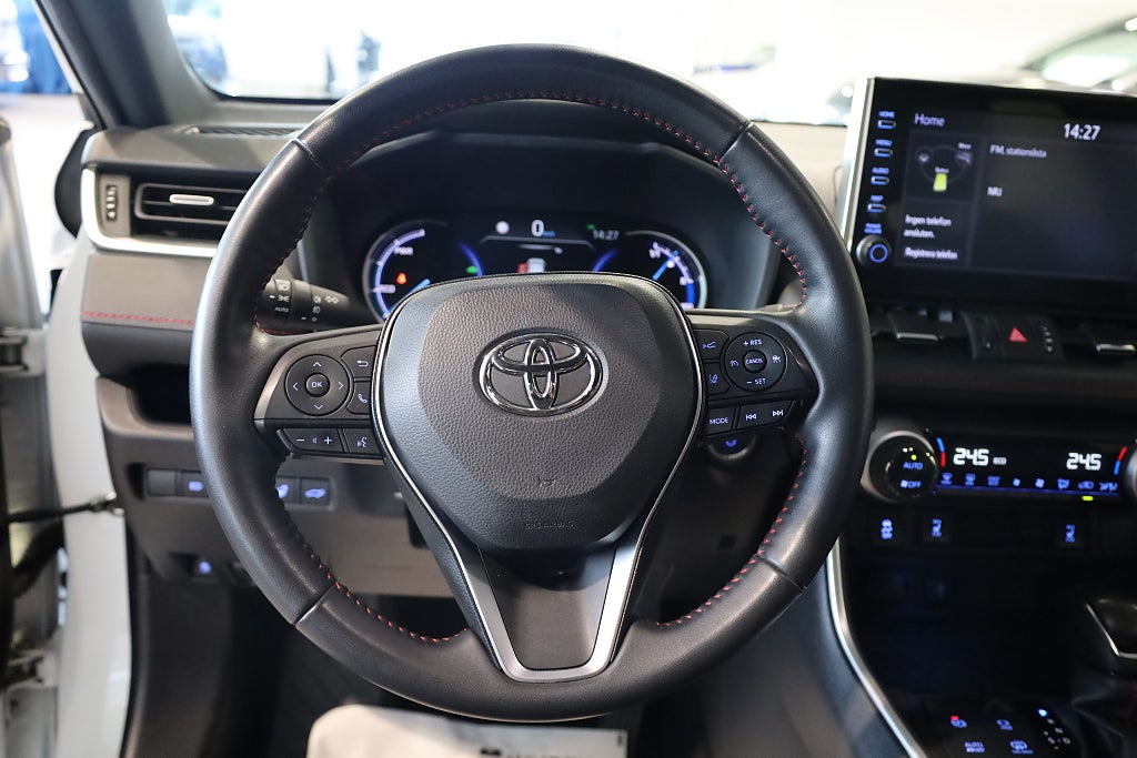 Toyota RAV4 Plug-in Hybrid 306hk AWD / X-Edition / Drag / Kamera 2022