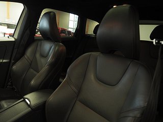 SUV Volvo XC60 17 av 26