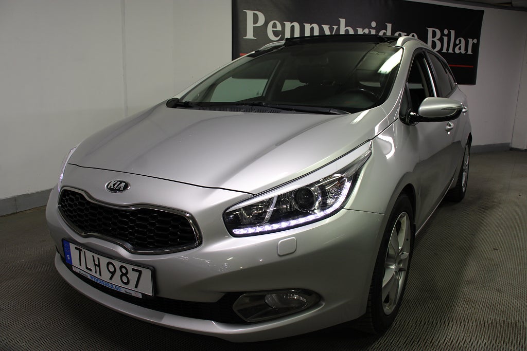 Kia Ceed cee'd_sw 1.6 CRDi EX Comfort Panorama Drag Ny servat 