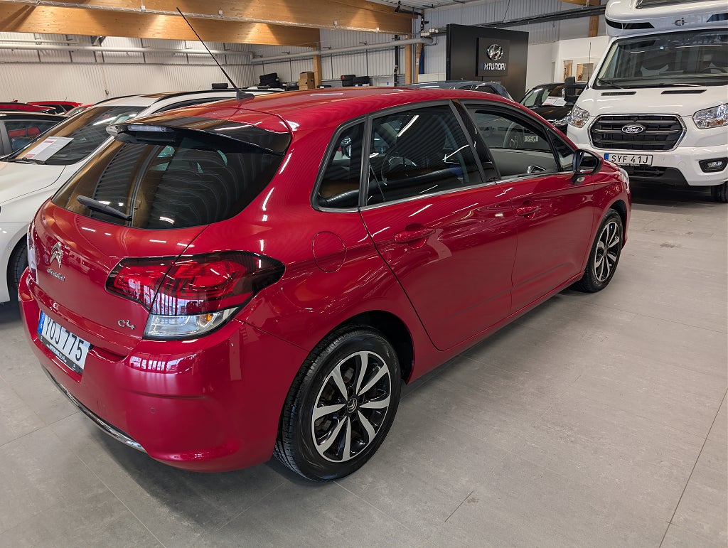 Citroën C4 1.2 e-THP EAT Automat/M-värmare thumbnail