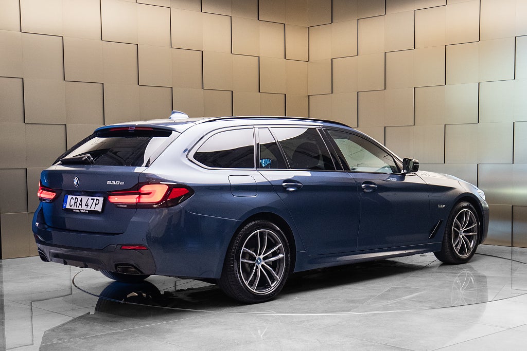 BMW 530e xDrive Touring M Sport / H&K / Drag / Moms