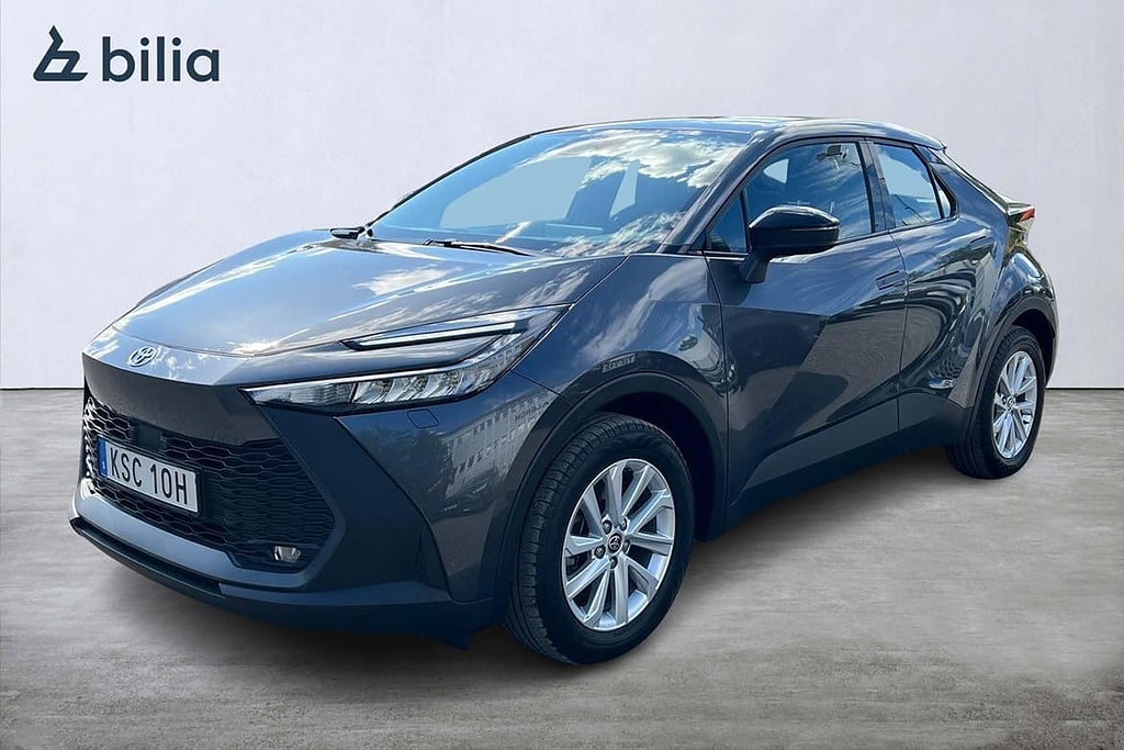 Toyota C-HR 2,0 Laddhybrid Active Värmare Moms
