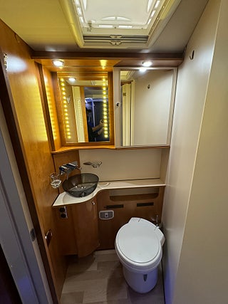 Husbil-integrerad Autostar PRESTIGE I730LJ 180HK AUT 13 av 21