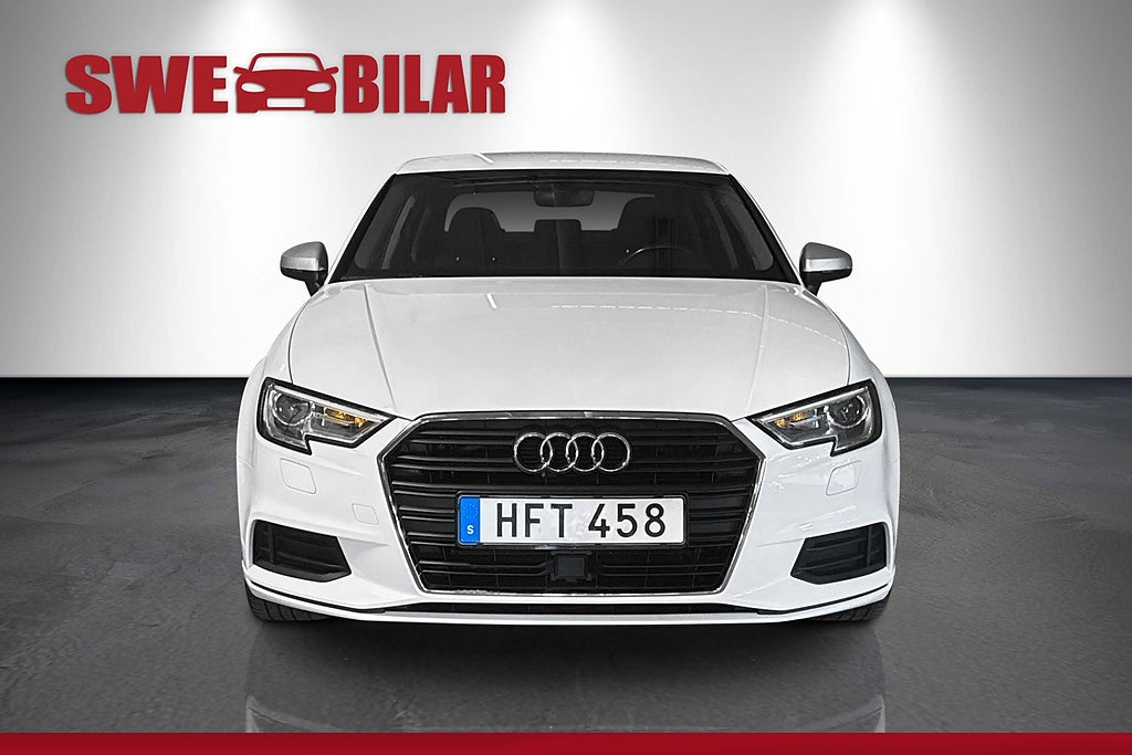 Audi A3 2018 - miniatyr 2