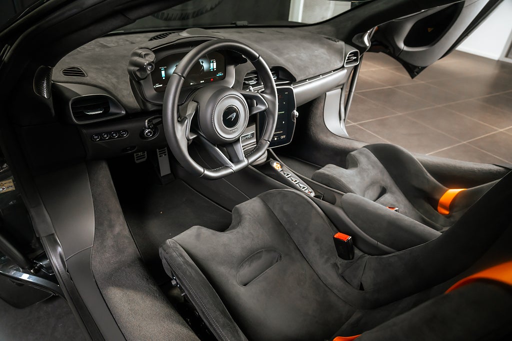 Gallery image 9 of 13