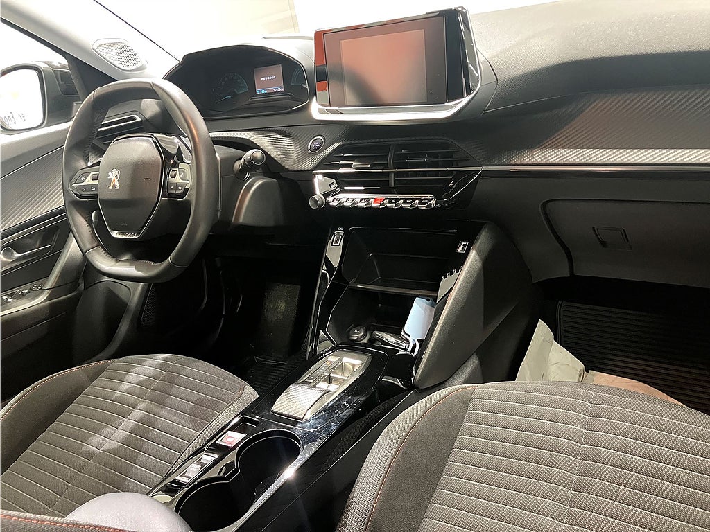 Bild på Peugeot E-2008 Active Pack 50kWh 136hk Aut - CARPLAY, FARTHÅLLARE