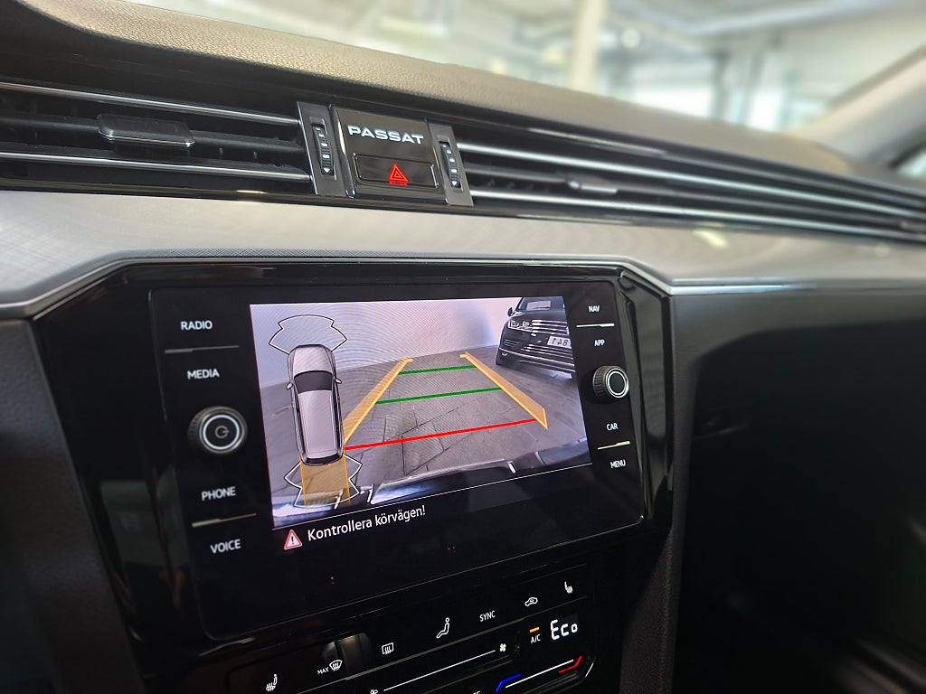 Volkswagen Passat 2022 - miniatyr 20