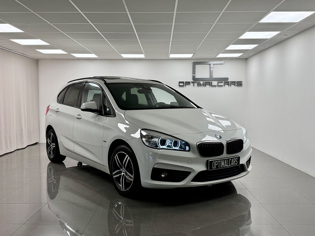 BMW 220 D xDrive Aut Active Tourer HUD Pano Navi Pro Fullutr