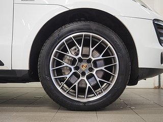 SUV Porsche Macan 6 av 25