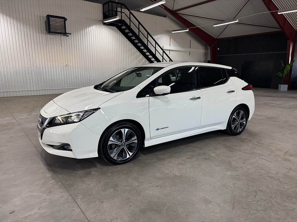 Nissan Leaf 40kWh N-Connecta/360/Keyless/Pdc f&B/Navi/Carplay/Dab+