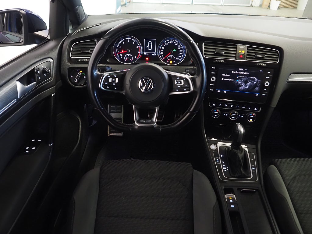 Volkswagen Golf 1.5 TSI 150hk GT R-Line Drag Kamera Pluspaket Keyless 2020