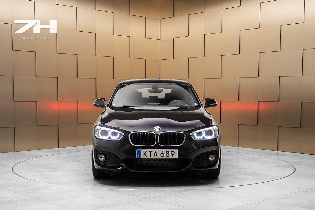 BMW 118d xDrive M Sport / Shadowline / Rattvärme / P-Sensorer