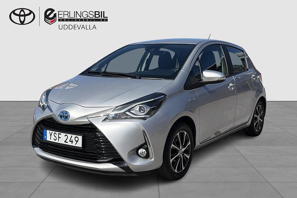 Toyota Yaris HYBRID TOUCH & GO EDT / V-HJUL / NYSERVAD