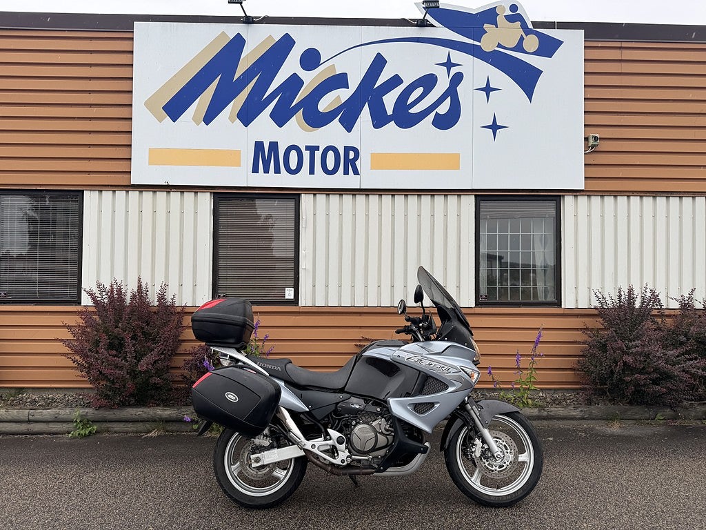 Honda Powersports XL1000VA Varadero 1.0