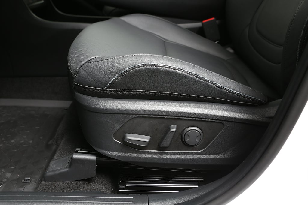 Hyundai Tucson Fullhybrid 4WD Advanced Navi Kamera Skinn *Superkampanj