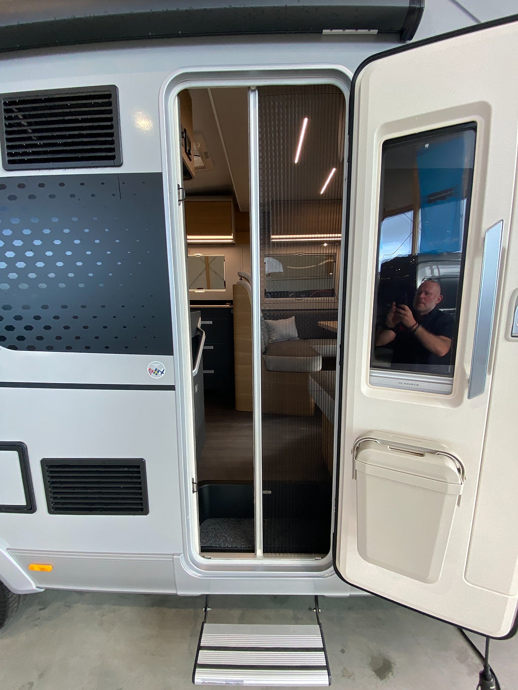 Adria Matrix 670 SL 60 Y / Vårmässa 20–22 mars – Påfyllt lager! - Adria