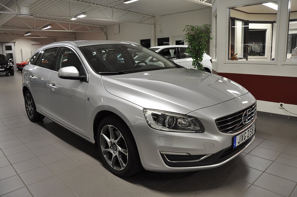 Volvo V60 D4 AWD 190hk Ocean Race Automat