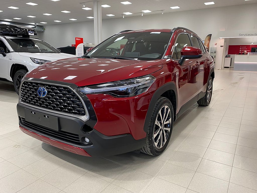 Toyota Corolla Cross 2,0 Hybrid AWD-i Style inkl Premiumlack