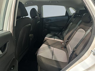 Hyundai Kona 1.0 T-GDI iMT Pure Mvärm Drag Kamera Rattvärme S/V-hjul – bild 13