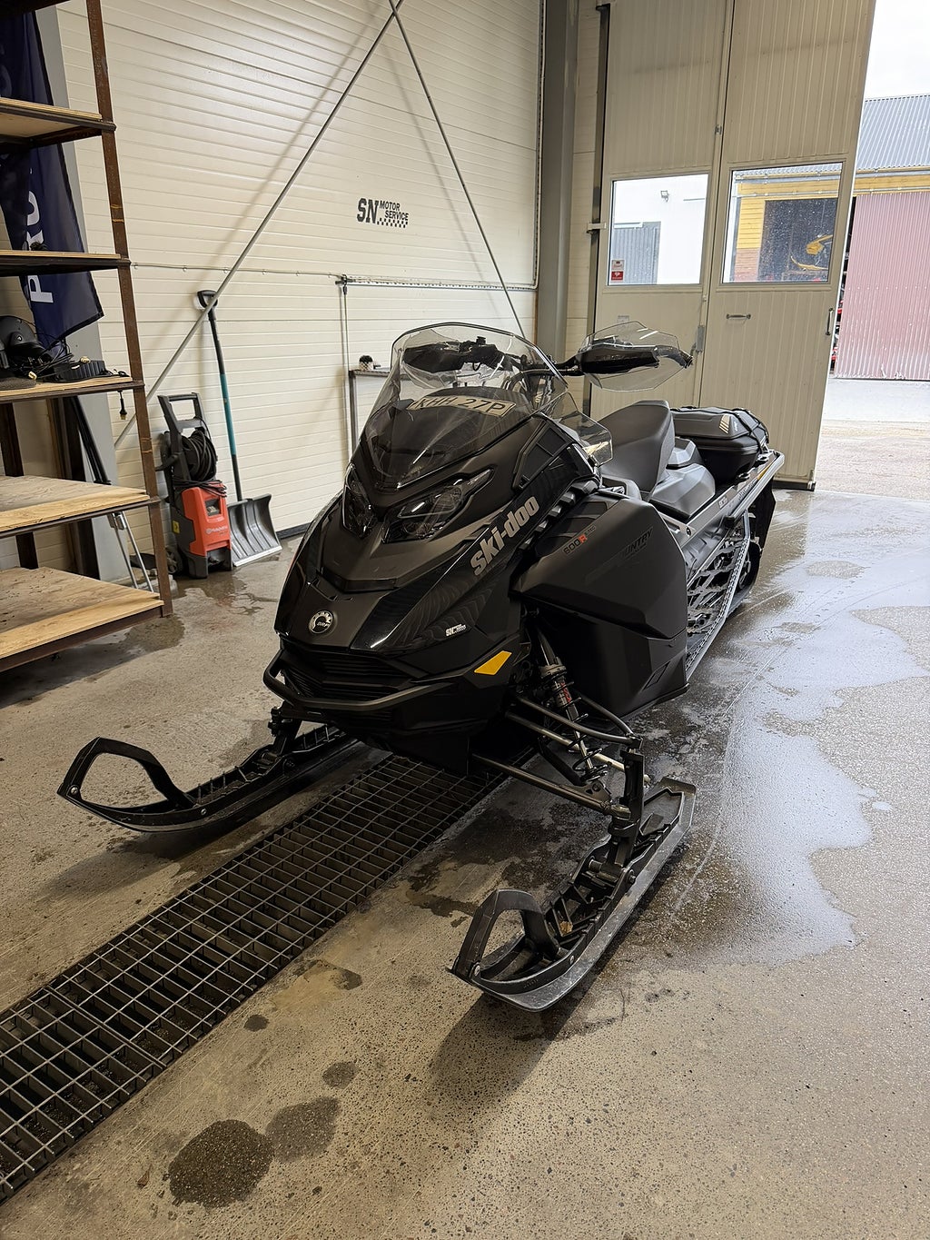 Ski-Doo Backcountry Adrenaline 600R E-TEC 146