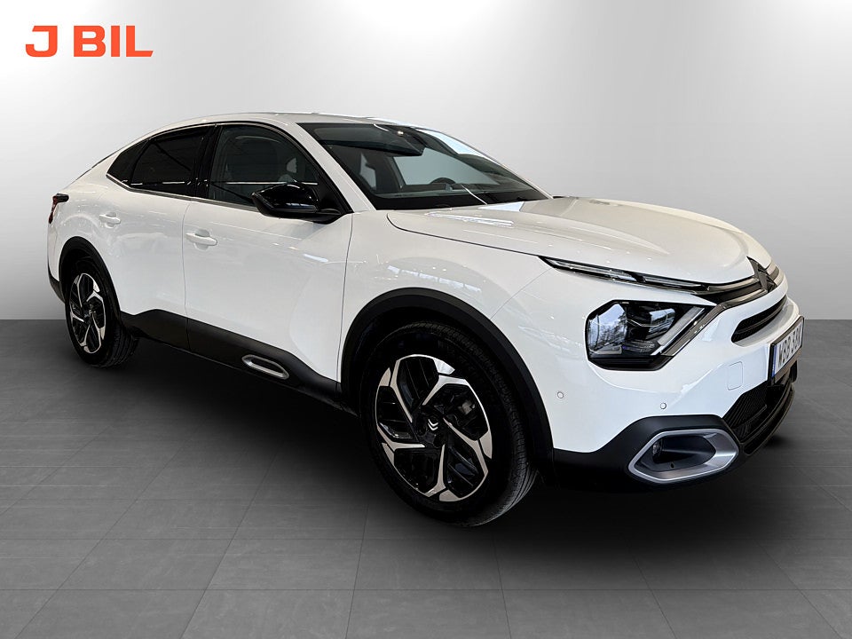 Bild på Citroën C4-X Shine 1.2 PT 130 Aut B-KAMERA NAVI