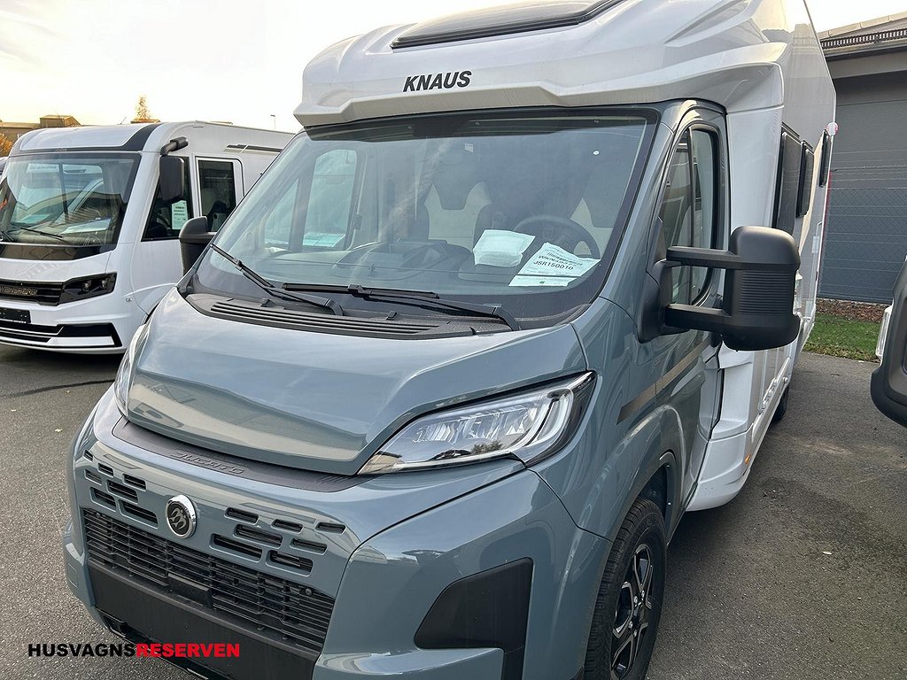 Knaus L!VE WAVE PLATINUM SELECTION 700 MEG