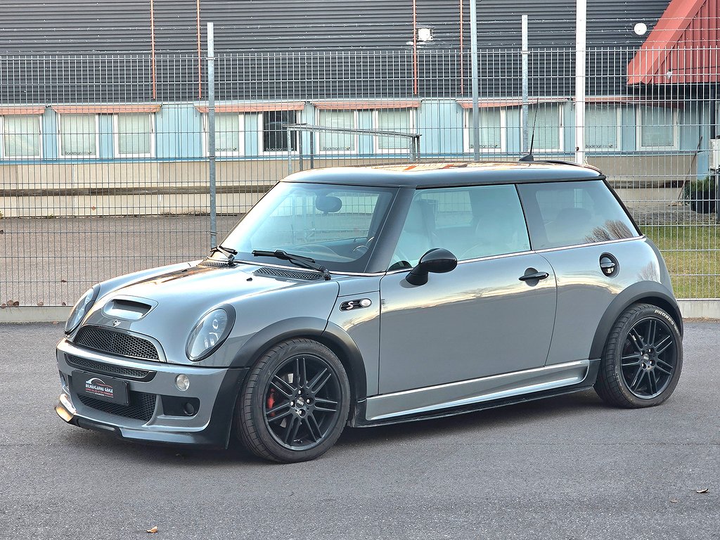 MINI Cooper S R53 JCW-PAKET VÄLVÅRDAD UNIK ENDAST 15900MIL