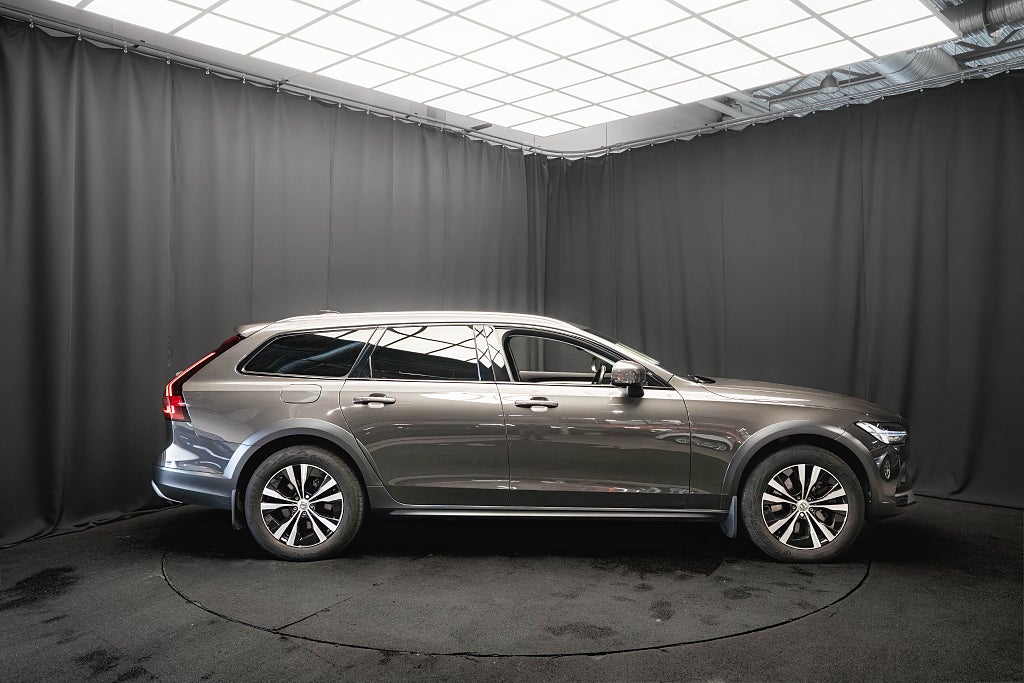 Volvo V90 Cross Country B4 AWD Advanced DRAG D-VÄRM KAMERA ADAPTIV-FAR